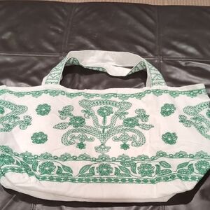 Johnny Was By J Jill Green and White Embroidered Tote Bag